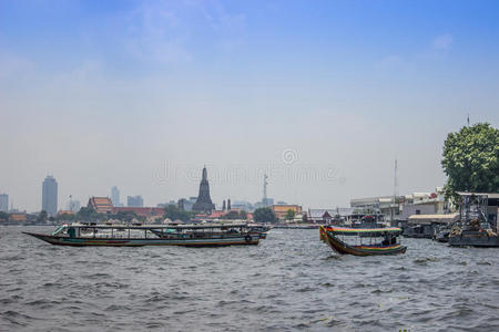 曼谷湄南河上的船
