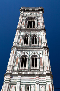 佛罗伦萨大教堂广场上的钟楼