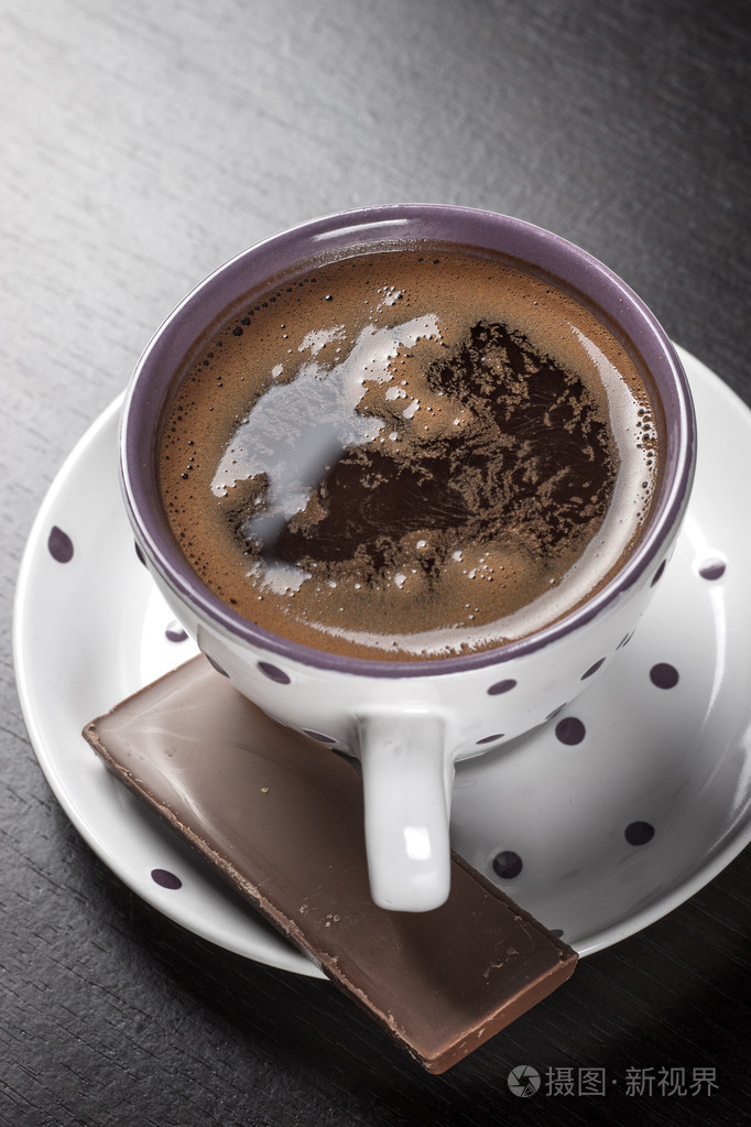 卡诺杯咖啡和巧克力