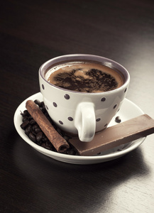 卡诺杯咖啡和巧克力