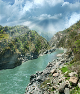 在峡谷 高雪，内布拉斯加州山 alaknanda 河