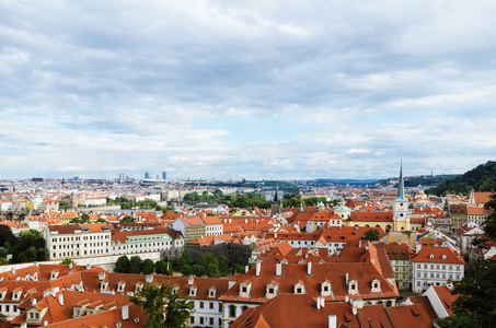 布拉格的全景视图    