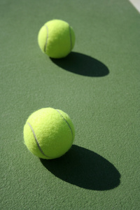 两个网球球