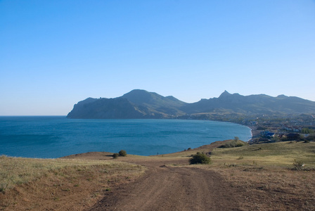 日落时在克里米亚的海滨