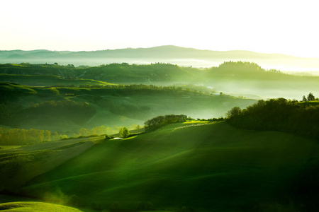 农村，San Quirico 奥斯塔山谷，托斯卡纳意大利