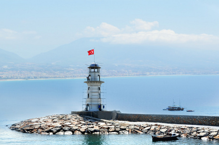 灯塔在土耳其港口，阿拉尼亚