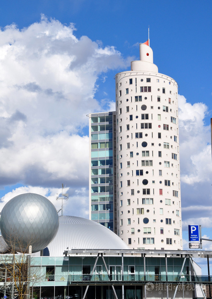 skyscapper圆建筑在塔尔图中的形状