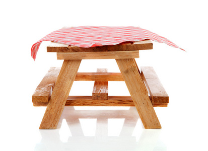 空野餐桌与桌布