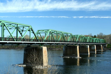 特拉华河金属桥