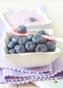 蓝莓和酸奶
