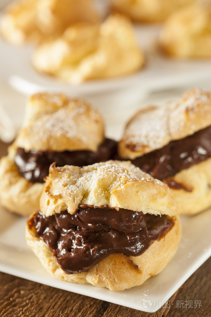 自制巧克力奶油泡芙