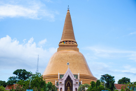 大金宝塔