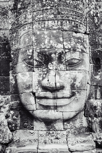 在吴哥窟戎寺的石脸的详细信息