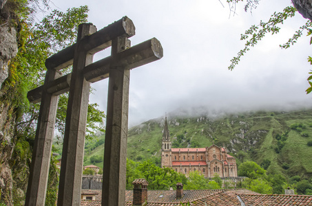 covadonga 提供阿斯图里亚斯