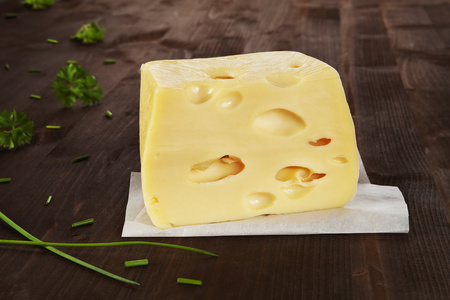 大奶酪。艾门塔尔