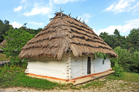稻草屋顶图片