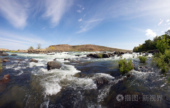 在马里卡耶斯附近河塞内加尔