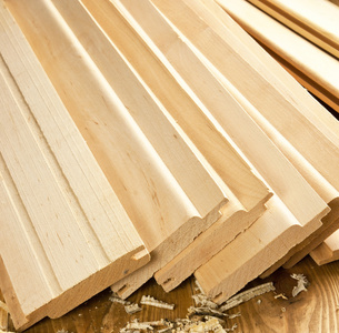 木板是用木屑木板上