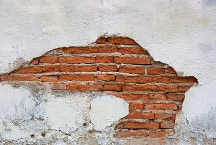 红了的房子瓦解了旧红砖壁照片