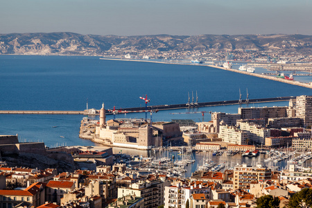 马赛市和它的港口，法国的鸟瞰图