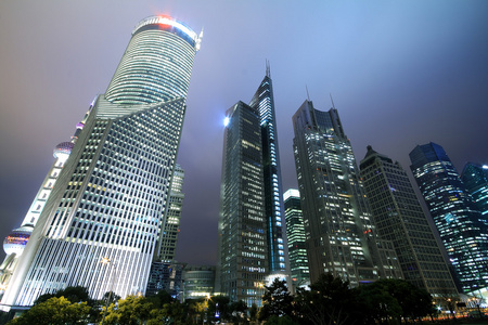 查找上海城市地标建筑背景夜