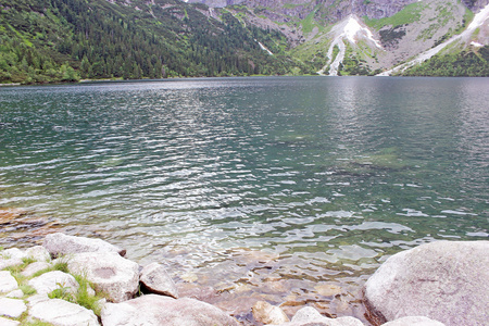 在波兰 tatra 山区山湖 morskie 开元