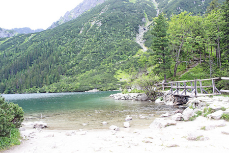 在波兰 tatra 山区山湖 morskie 开元