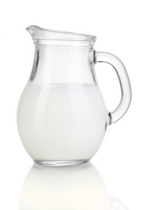 牛奶在水罐上白色隔离