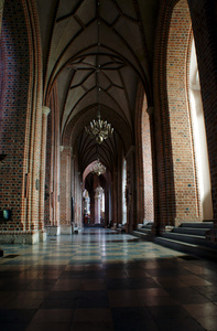 内部的大教堂在波兹南