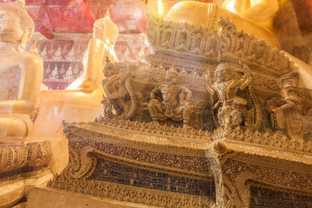 佛教徒使崇拜在泰国寺