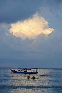 传统长 boat.indonesia,bali
