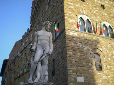 海王星在广场上的喷泉雕像 della 米开朗基罗在佛罗伦萨，意大利，欧洲