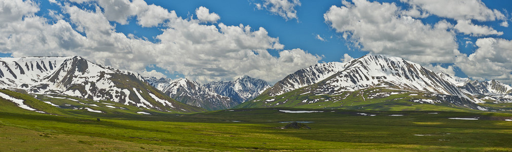 阿尔泰山