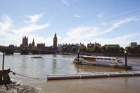 泰晤士河畔金斯顿图片