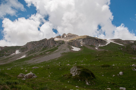 高加索大自然的华丽的山风景保护区