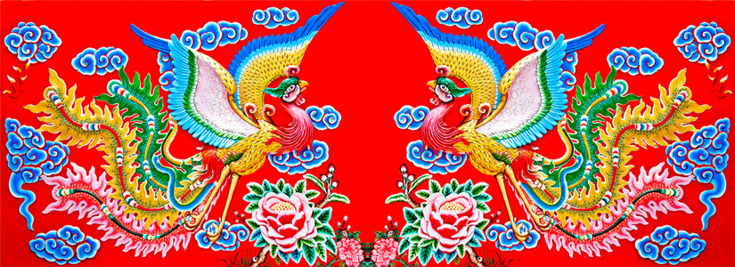 多彩的双凤凰庙墙上照片