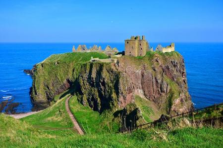 苏格兰风景优美的城堡遗址