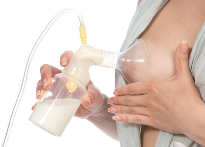 吸奶器增加牛奶供应为母乳喂养的母亲