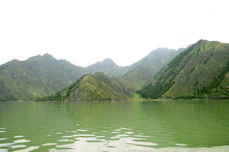 高山湖泊