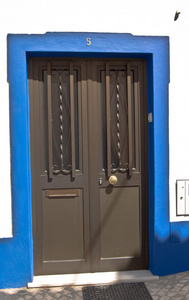 门的传统房子葡萄牙