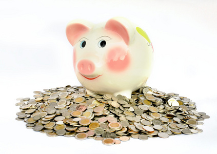 粉红小猪银行有很多硬币