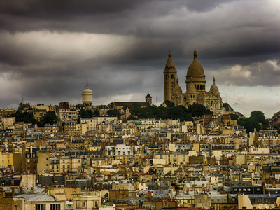 巴黎。圣心大教堂的精彩鸟瞰图