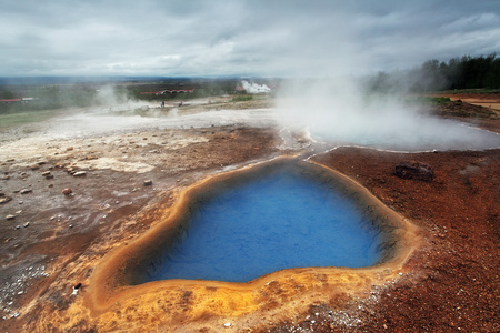 geysir 在冰岛附近地热活动