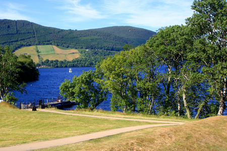 苏格兰尼斯湖水图片