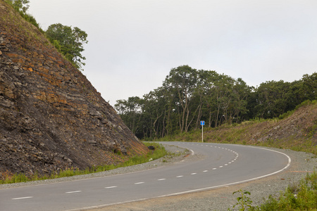 在山的公路