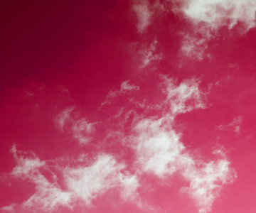 云对粉色天空背景
