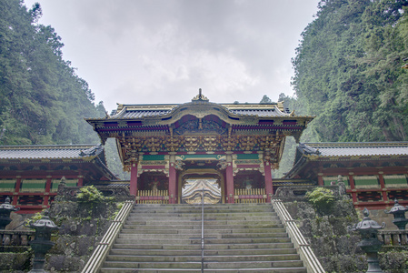 雅夏孟门的德川家光陵 taiyuinbyo 日航 日本。自 1999 年以来神社和寺庙的日航是教科文组织世界文化遗产