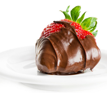 新鲜草莓蘸巧克力