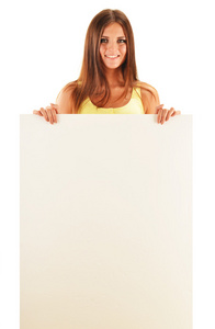 年轻微笑妇女持有孤立在白色空白板