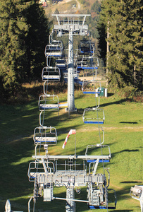 滑雪升降机图片